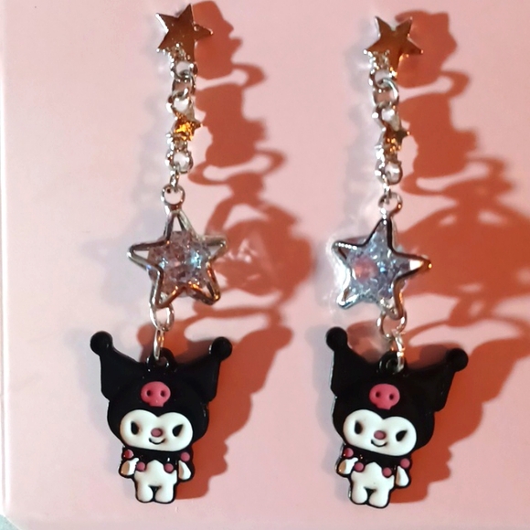 Kuromi's Star 🌟 Earrings - Picture 6 of 6